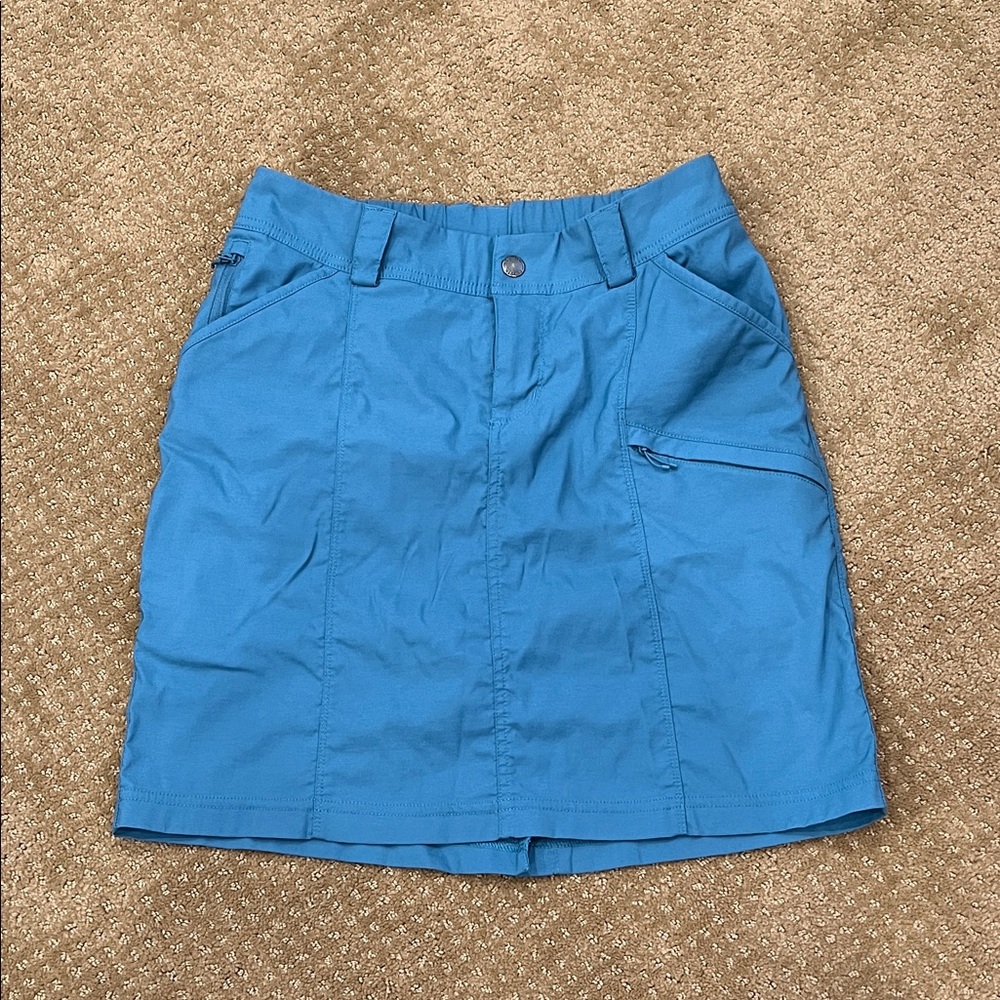 Duluth Trading Co Vibrant Blue Skorts